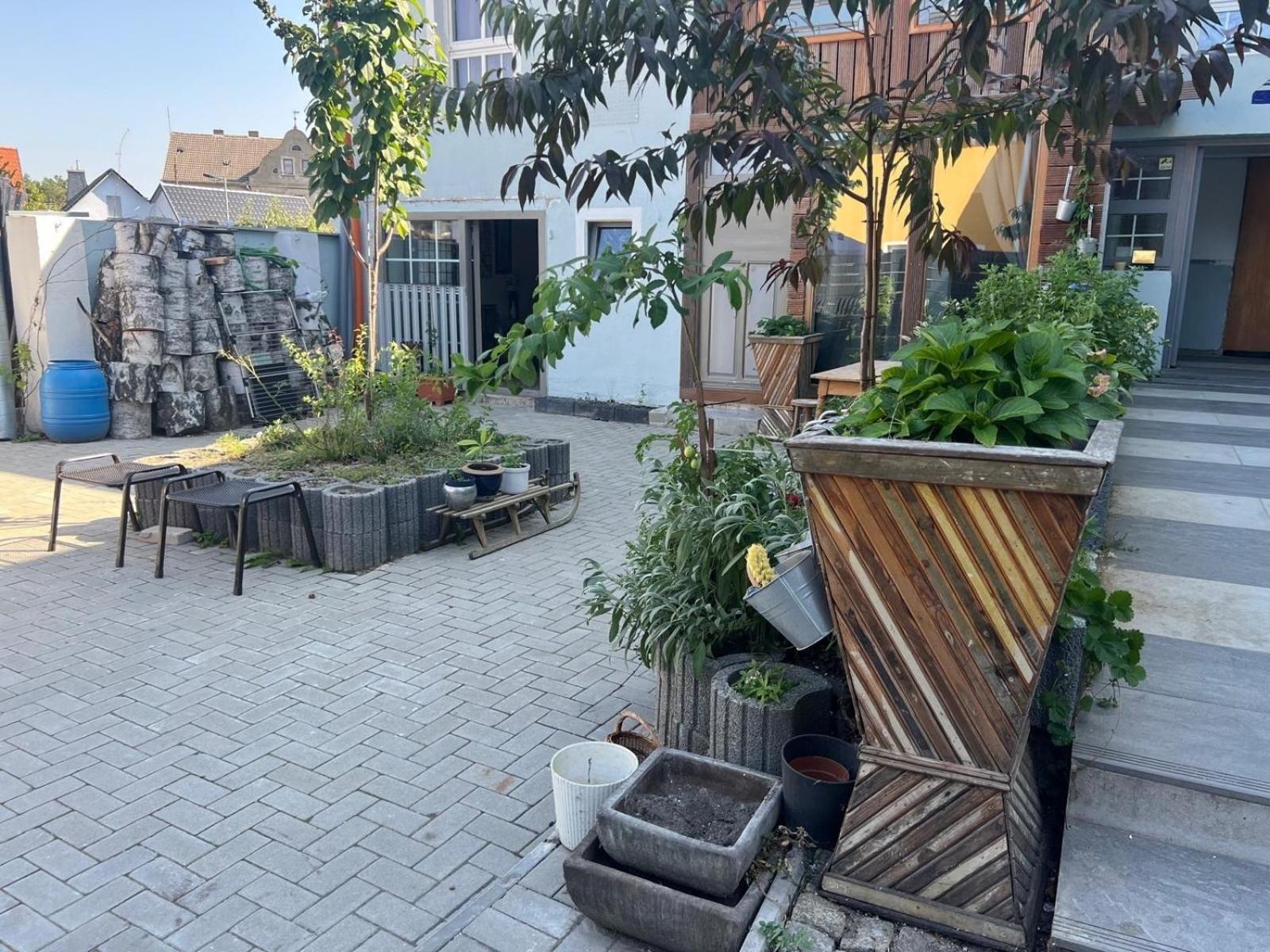 Ferienwohnung Antike Wohnmoeglichkeit Kurz Und Langfristig 100Qm Erdgeschoss Lauchhammer Exterior foto